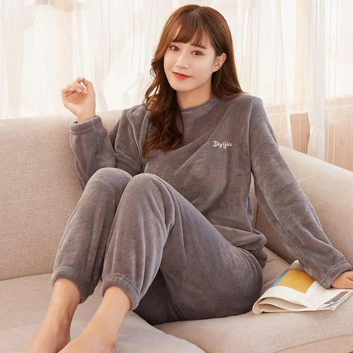 Reagan | Women’s Fleece Pajamas Loungewear Set