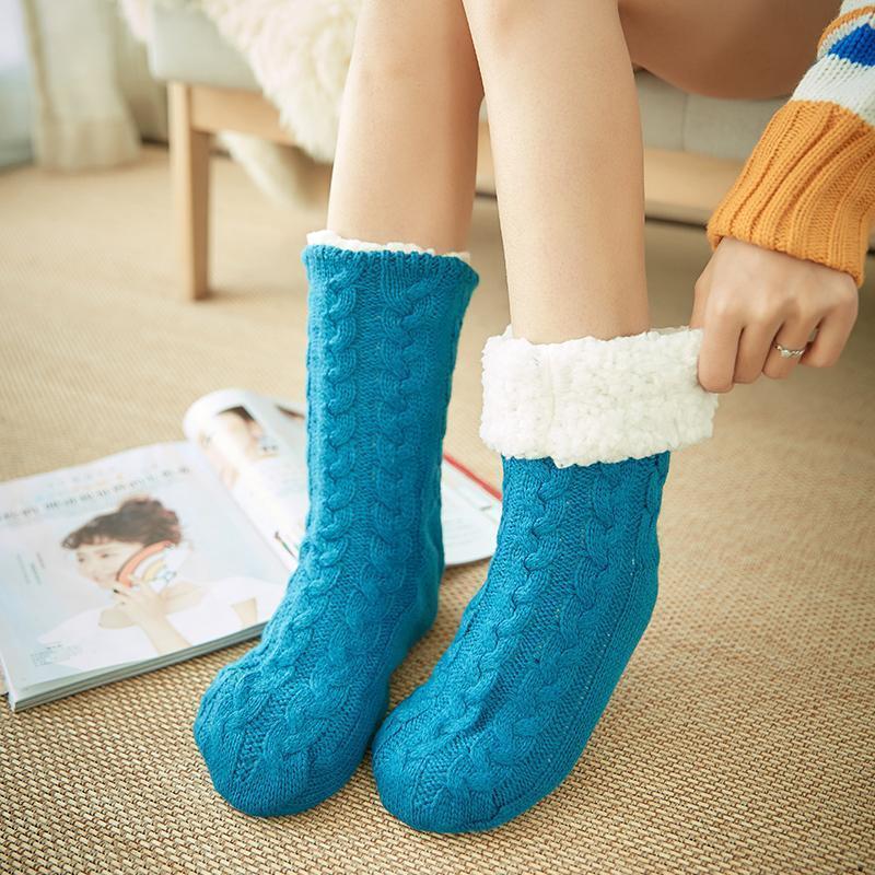 Cozette | Women’s Cozy Cable Knit Winter Socks